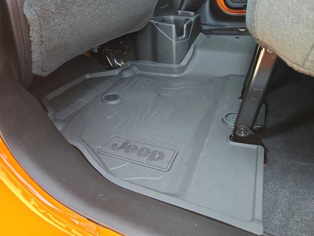 2025 Jeep Wrangler 4-Door Sport S - Photo 31