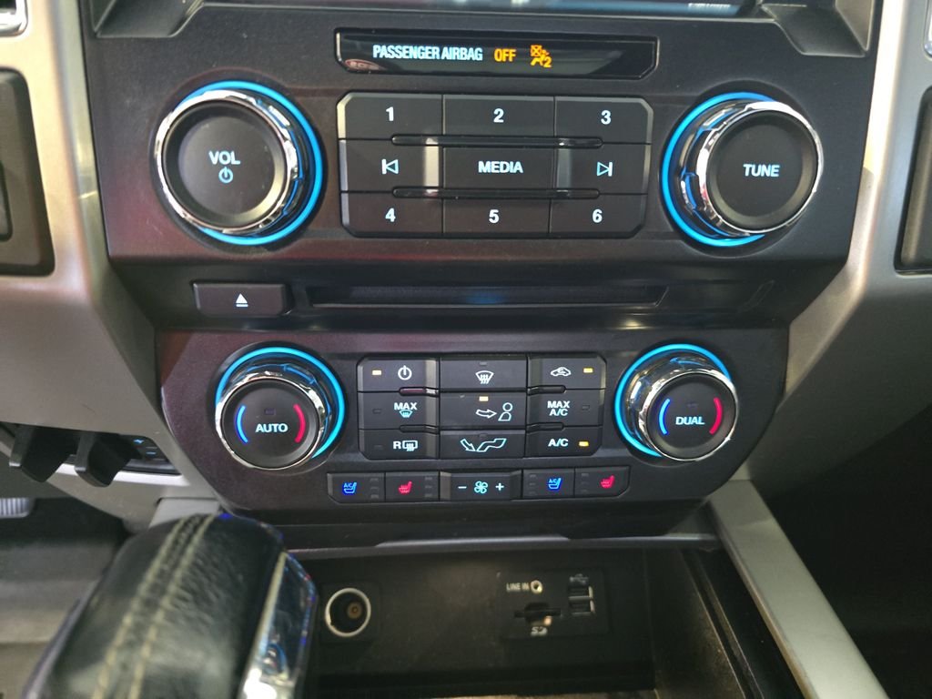 Used 2015 Red Ford Lariat image 24