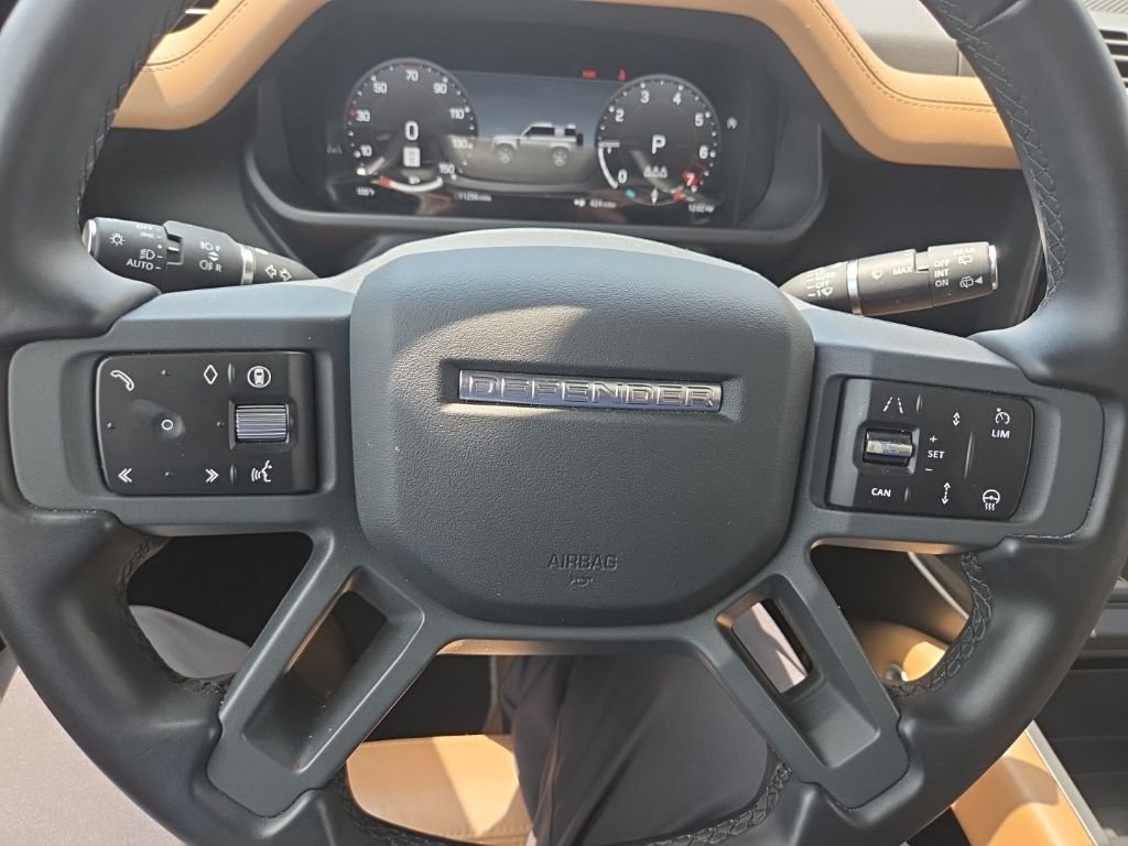 Used 2025 Santorini Black Metallic Land Rover S image 16