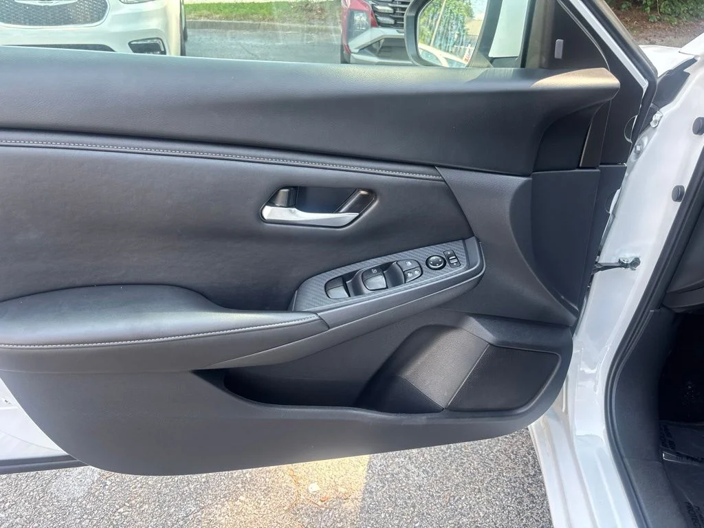 Used 2025 White Nissan SV image 20