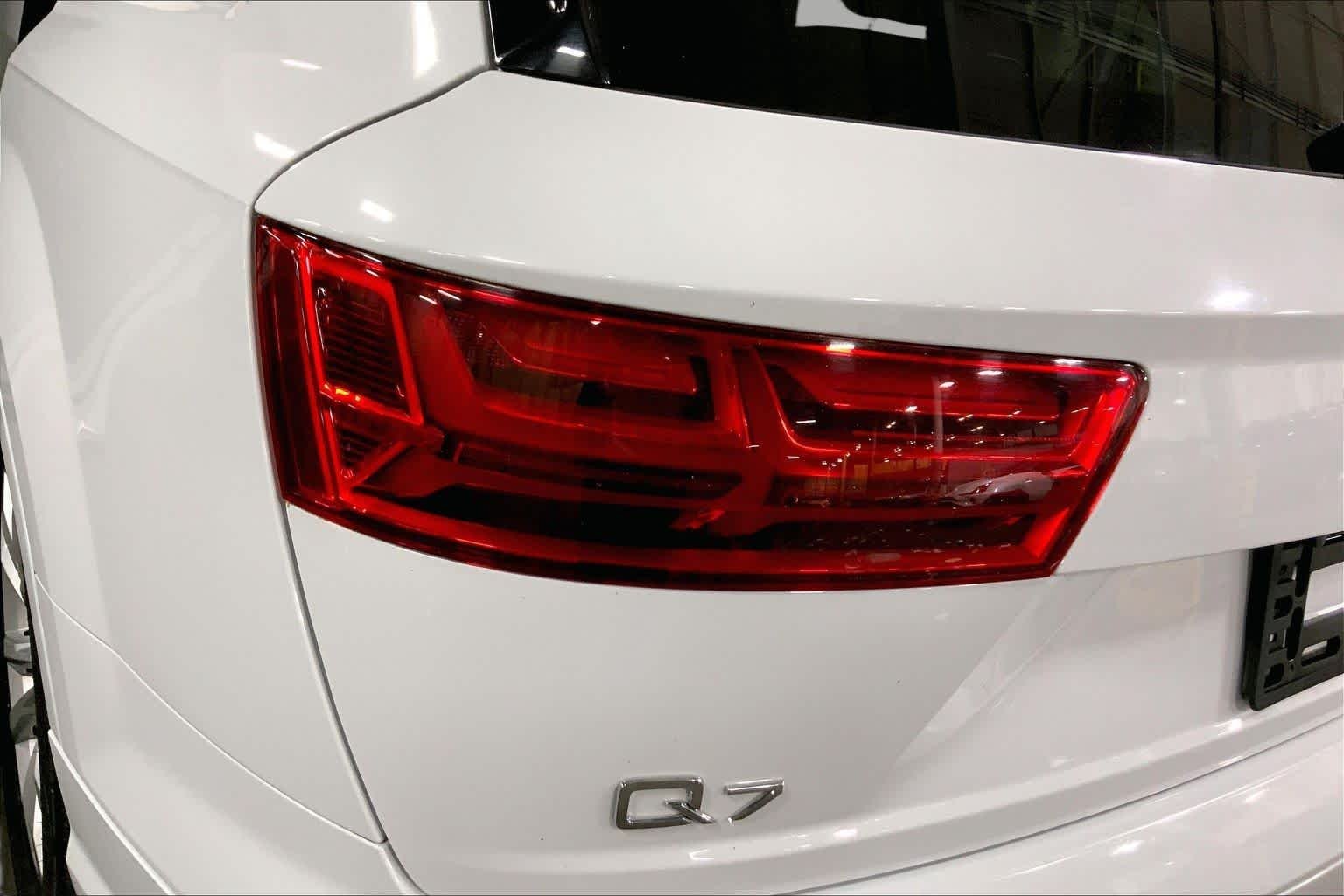 Used 2018 Glacier White Metallic Audi Premium Plus image 29