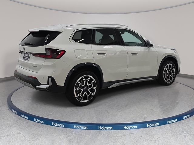 Used 2026 Alpine White BMW xDrive28i image 6