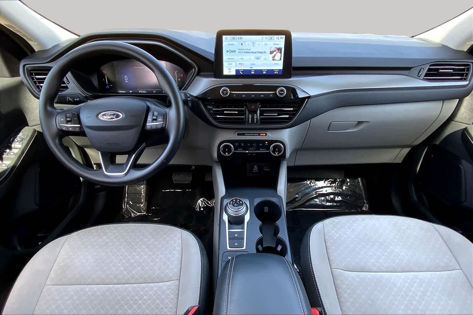 Used 2025 Space Silver Metallic Ford Active image 29