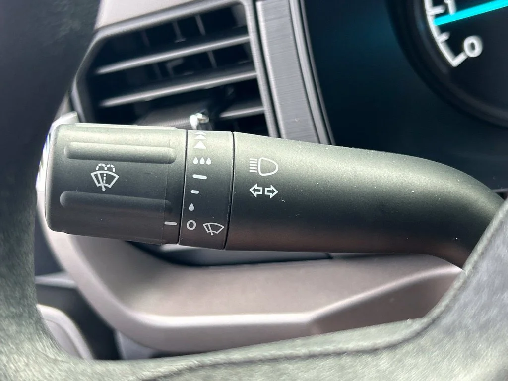 New 2026 Oxford White Ford XL image 21
