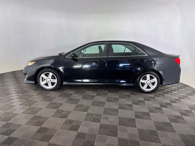 Used 2014 Black Toyota SE image 12