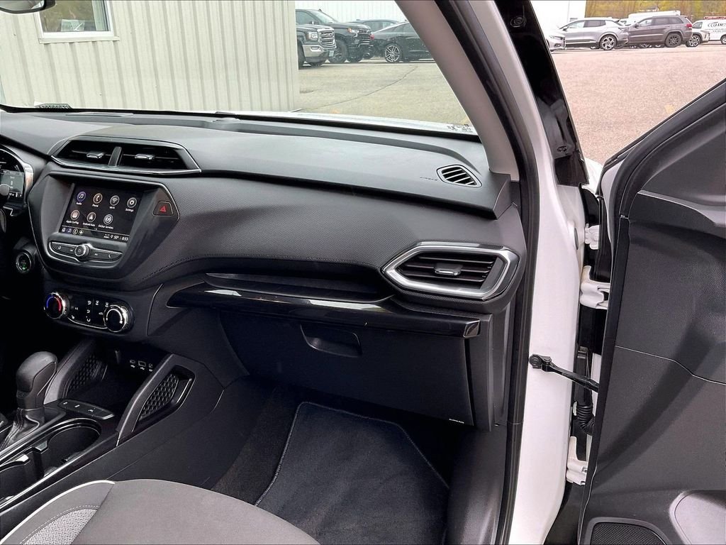 Used 2023 White Chevrolet LT image 13