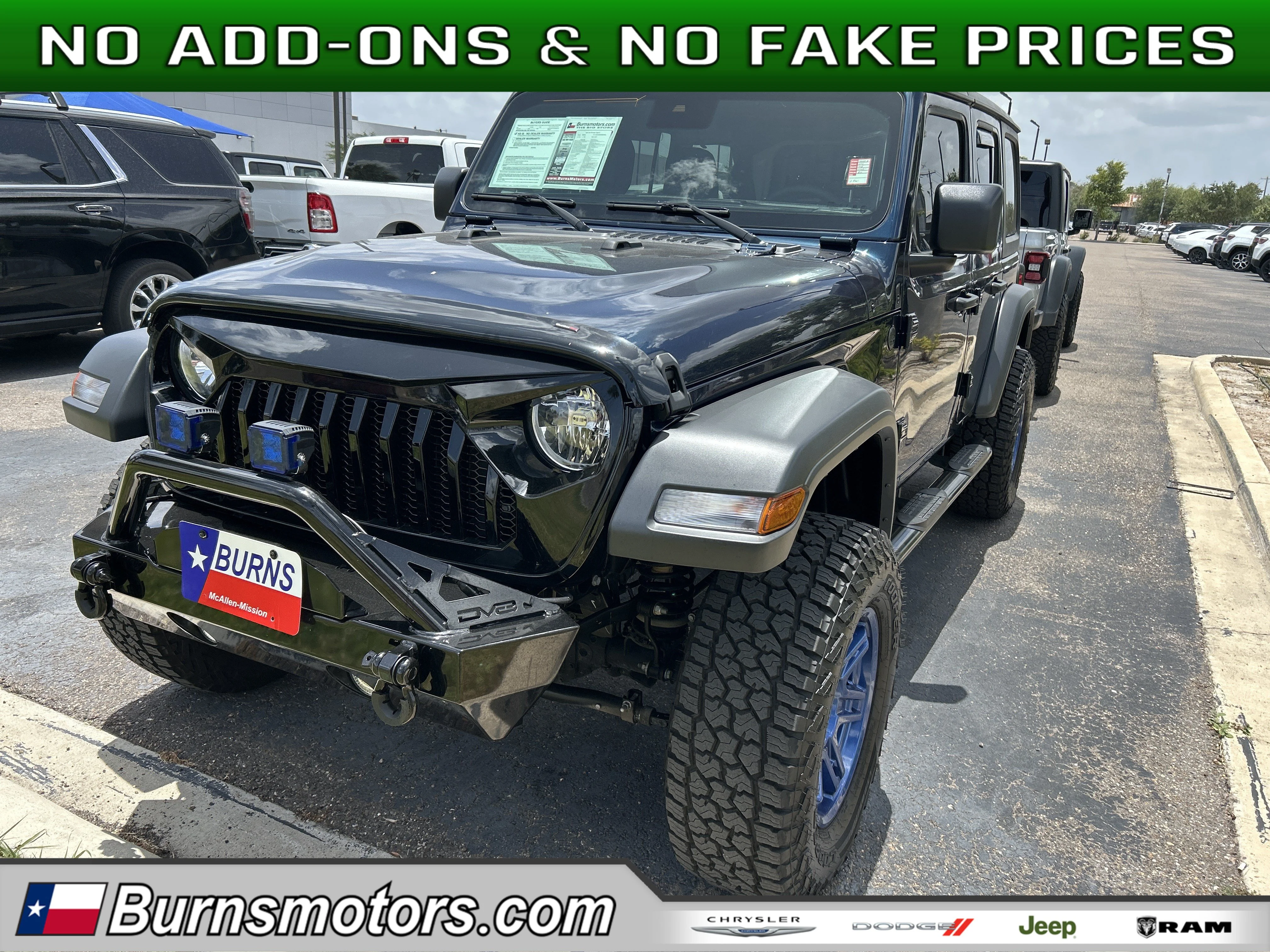 Used 2025 Fathom Blue Jeep Sport S image 1