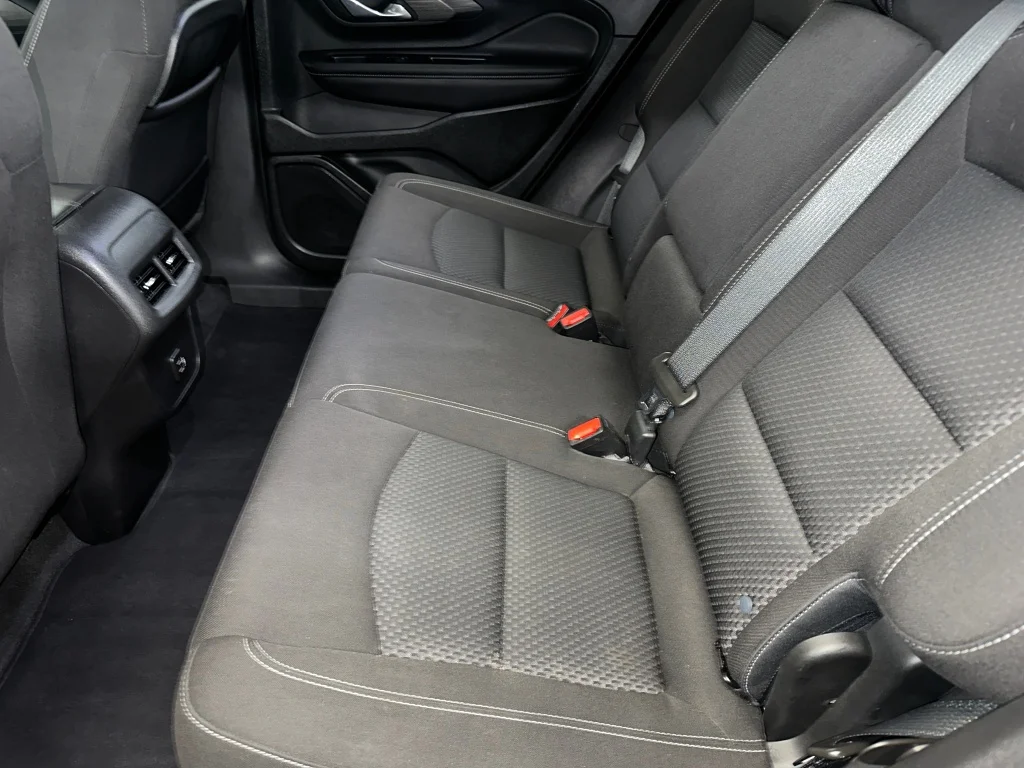 2023 GMC Terrain SLE - Photo 17