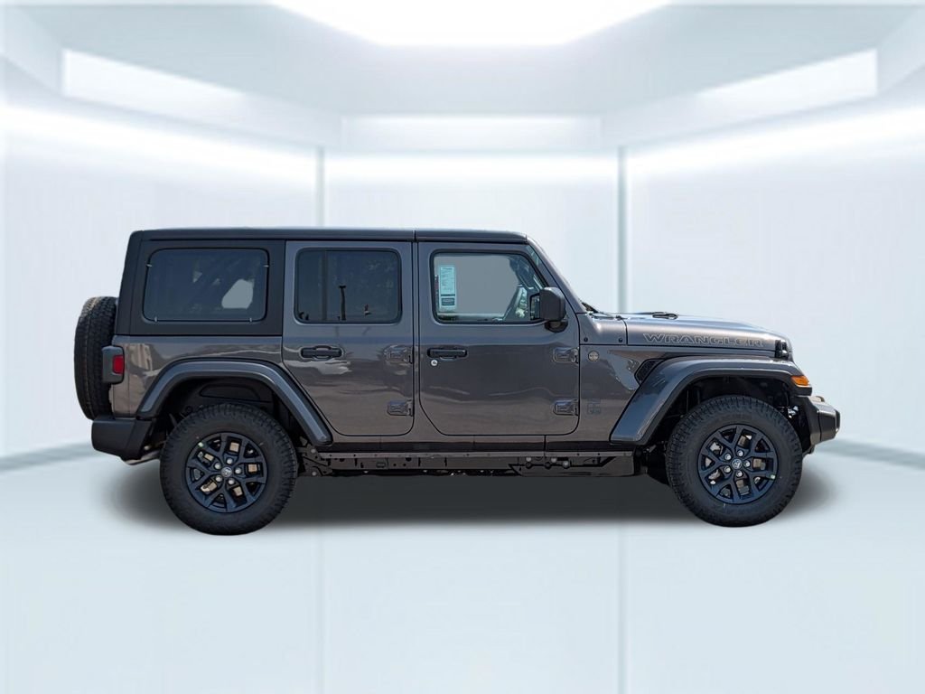 New 2026 Granite Crystal Metallic Clear-Coat Exterior Paint Jeep  image 8