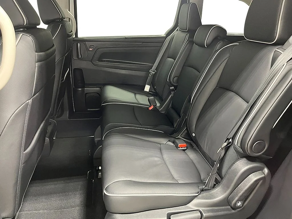 New 2026 Crystal Black Pearl Honda Touring image 21