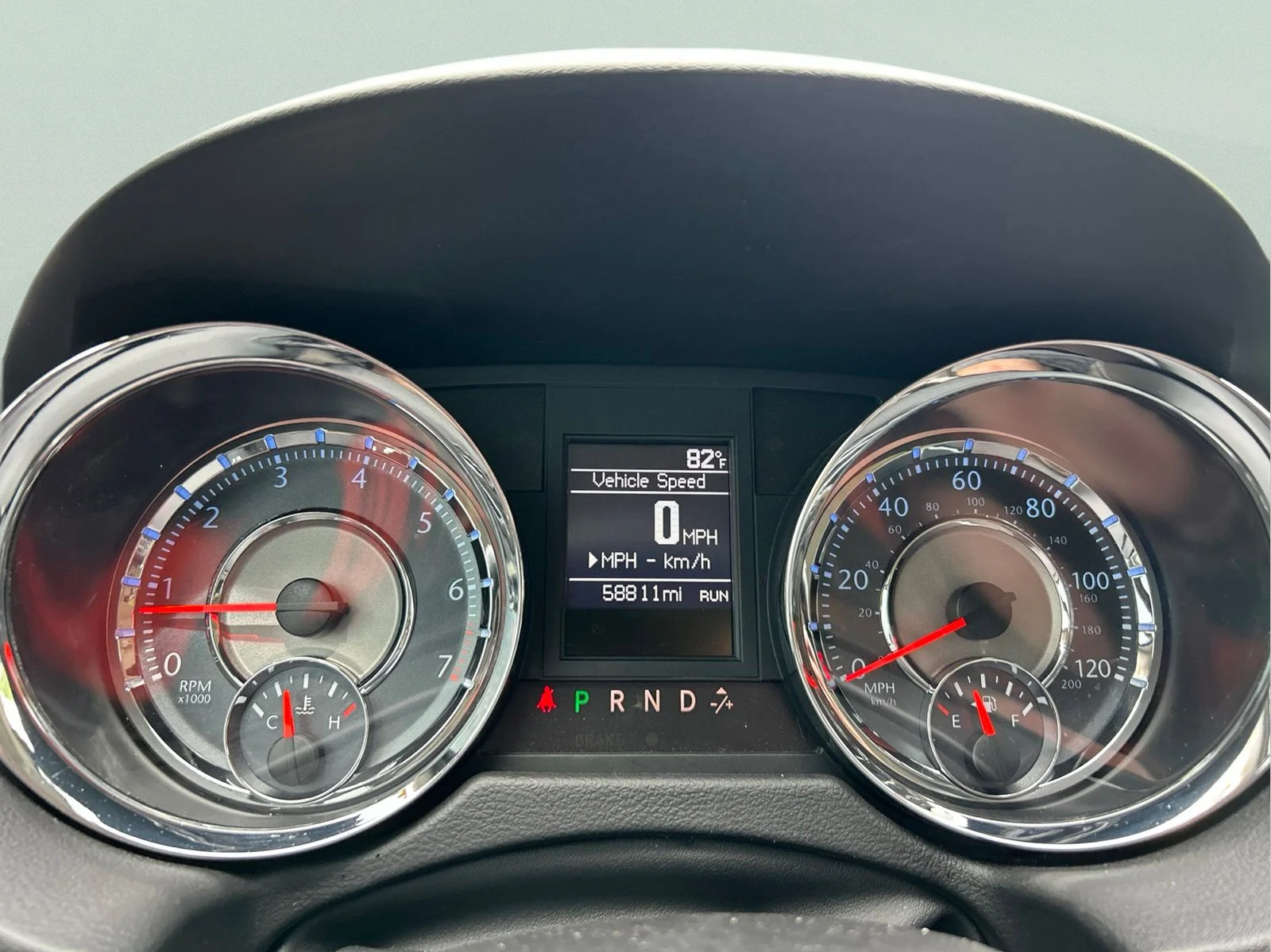 Used 2013 Stone White Dodge SXT image 27