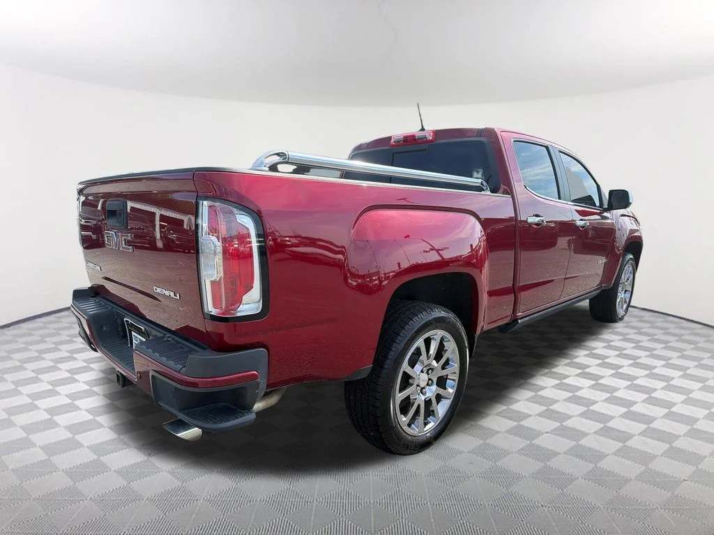 Used 2019 Red GMC Denali image 5