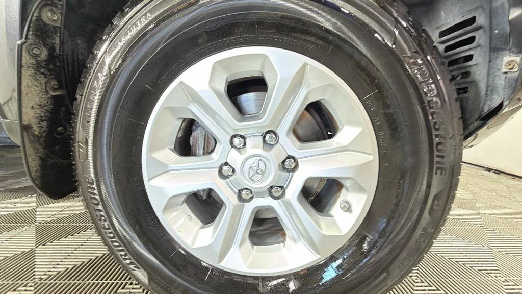 Used 2017 Gray Toyota SR5 image 37