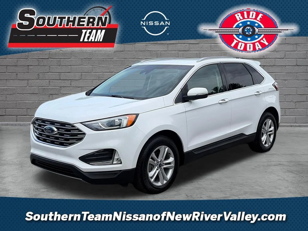 Used 2020 Oxford White Ford SEL image 1