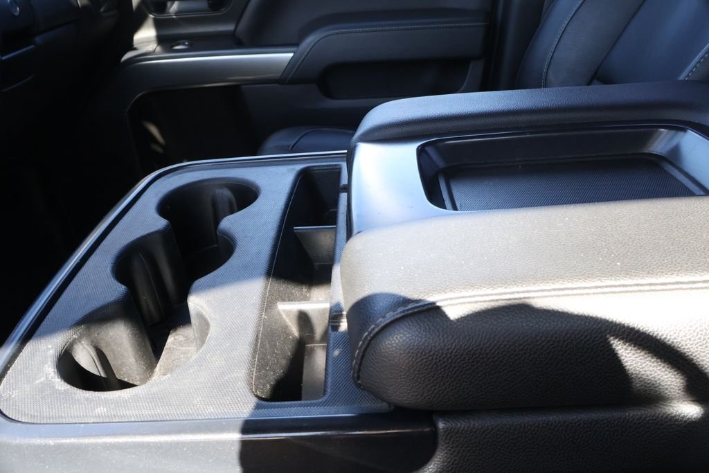 Used 2018 Silver Chevrolet LT image 34