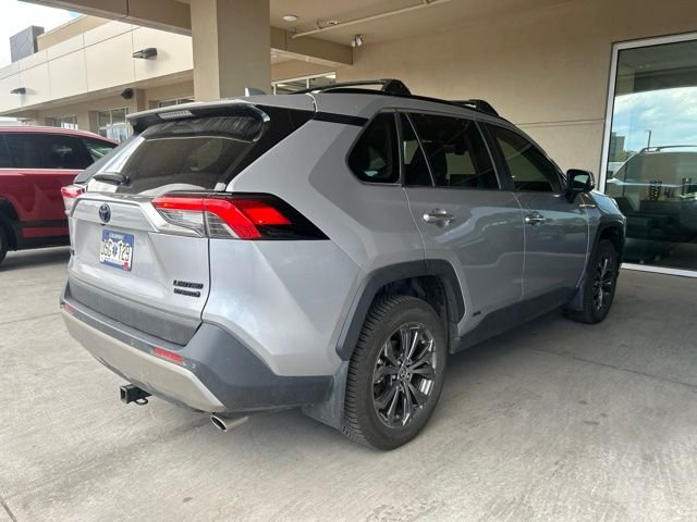 2022 Toyota RAV4 Limited - Photo 3