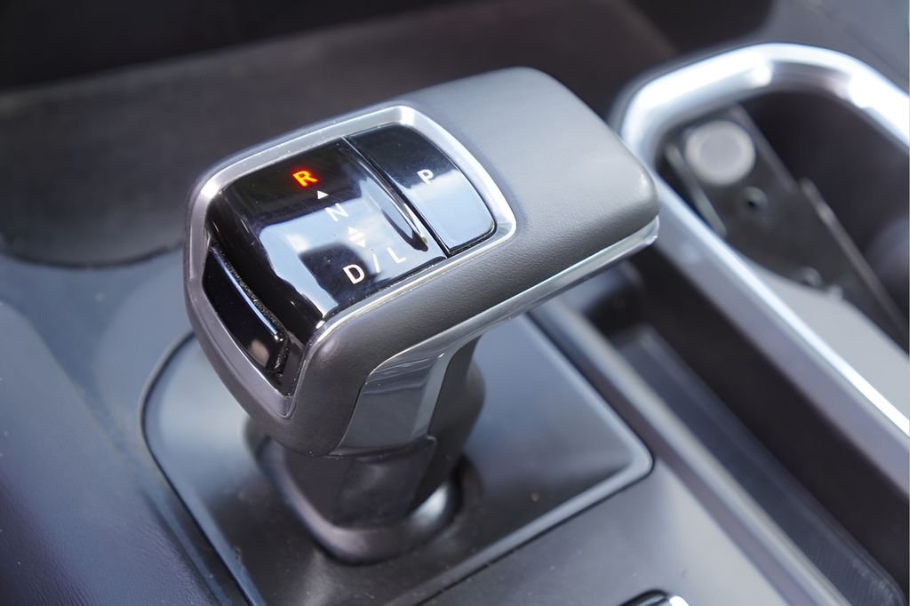 Used 2024 Onyx Black GMC Denali image 32