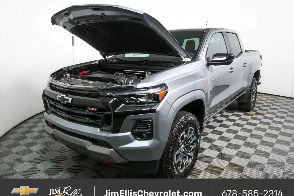 2026 Chevrolet Colorado Z71 - Photo 31
