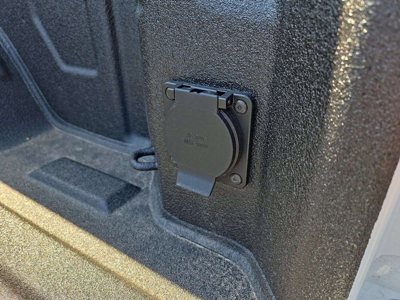 2026 GMC Sierra 1500 SLT - Photo 16