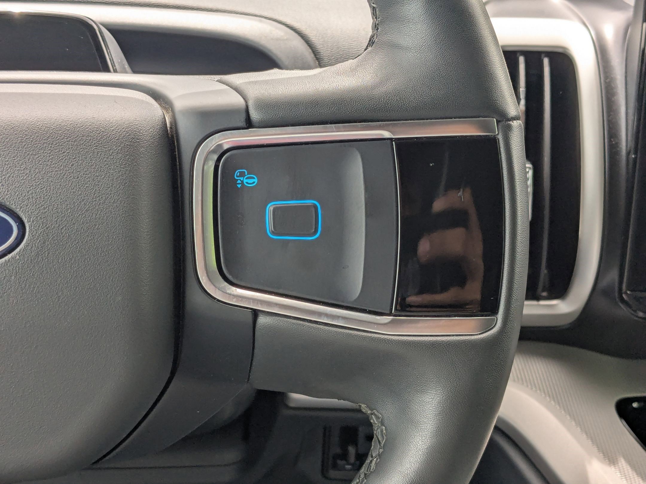 Certified Used 2025 Blue Ford Active image 20
