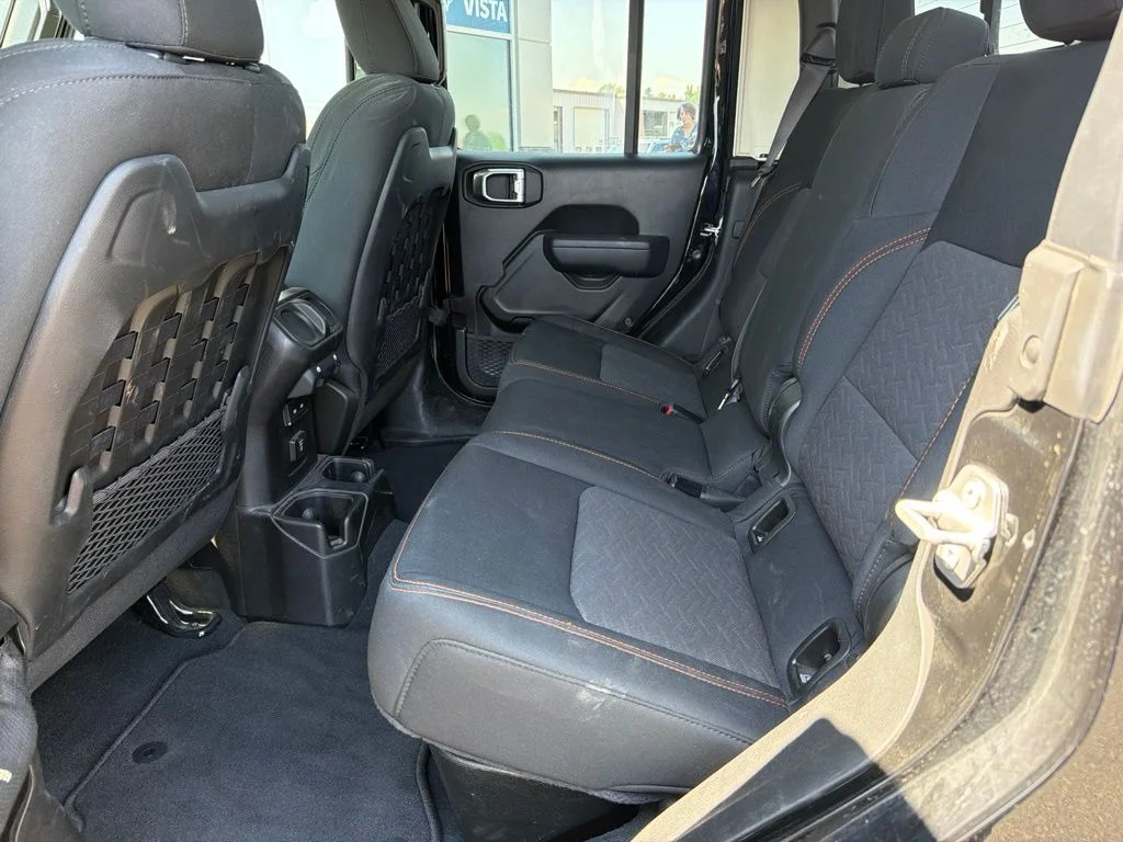 Used 2022 Black Clearcoat Jeep Mojave image 10