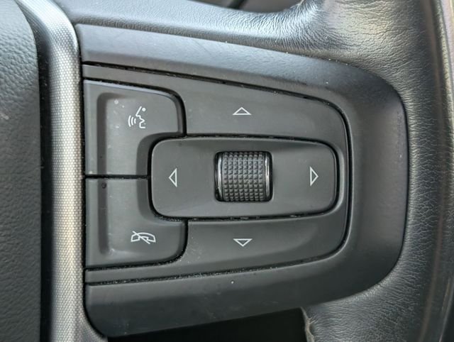 Used 2021 White GMC SLT image 27