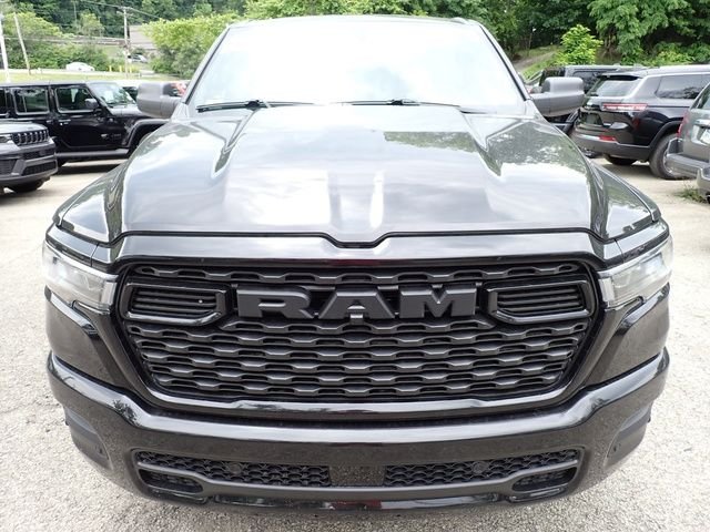 New 2026 Diamond Black Crystal Pearlcoat RAM Express image 11