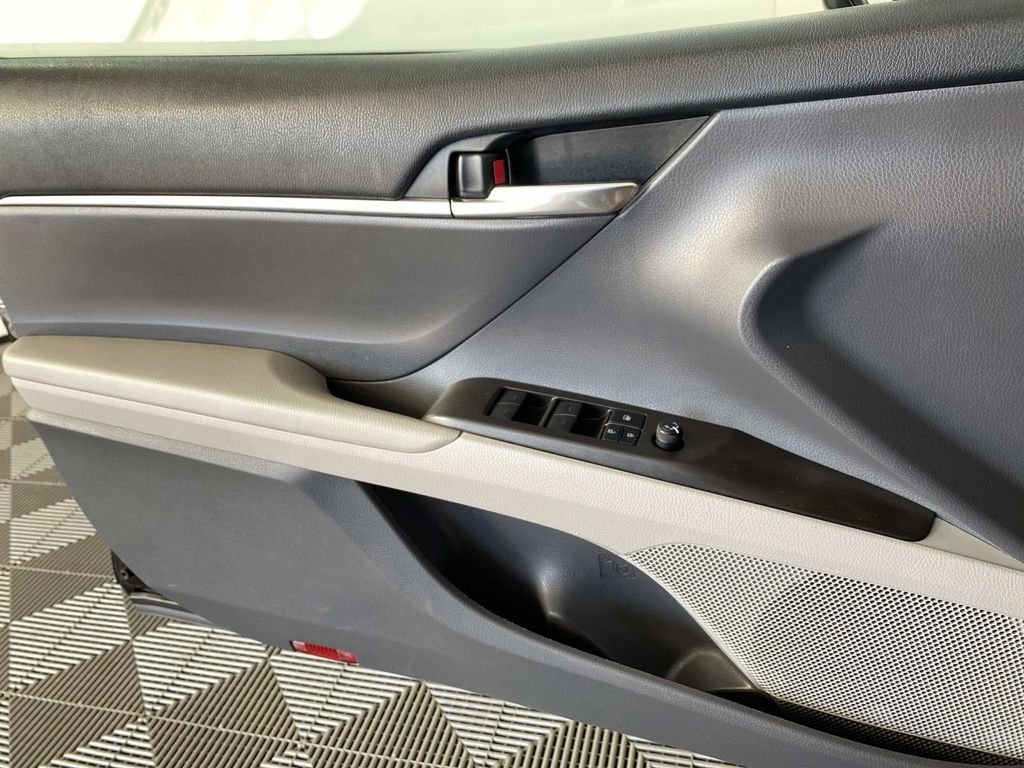 Used 2022 Black Toyota LE image 21