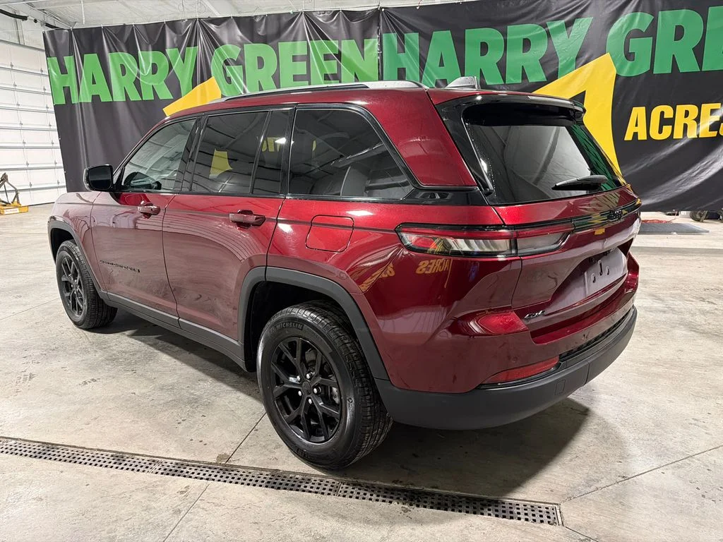 Certified Used 2025 Velvet Red Pearlcoat Jeep Altitude image 6