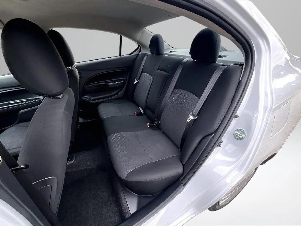 Used 2024 Red Mitsubishi ES image 27