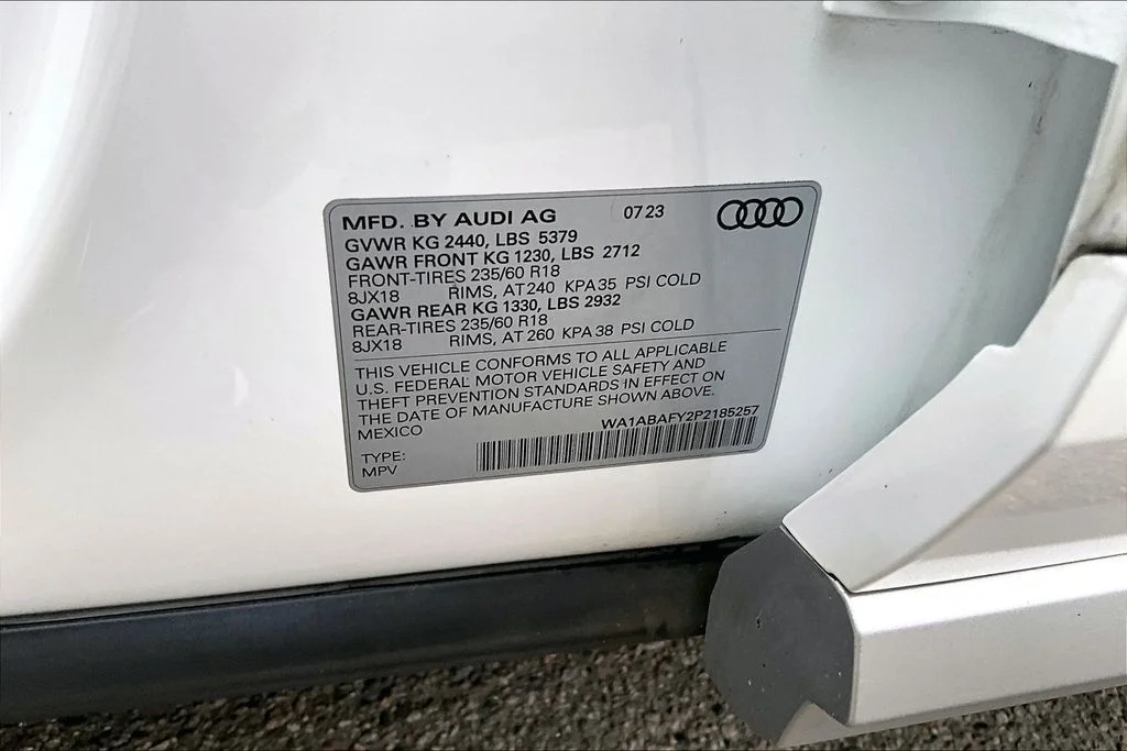 Used 2023 White Audi 40 Premium image 19