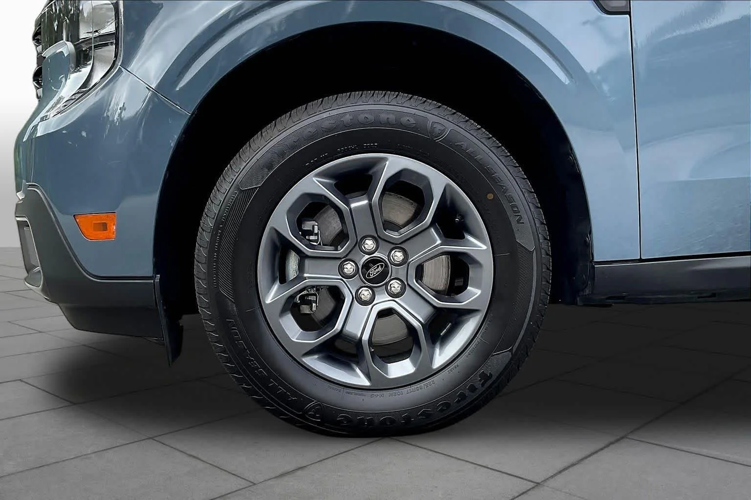 Used 2025 Azure Gray Metallic Tri-Coat Ford XLT image 11