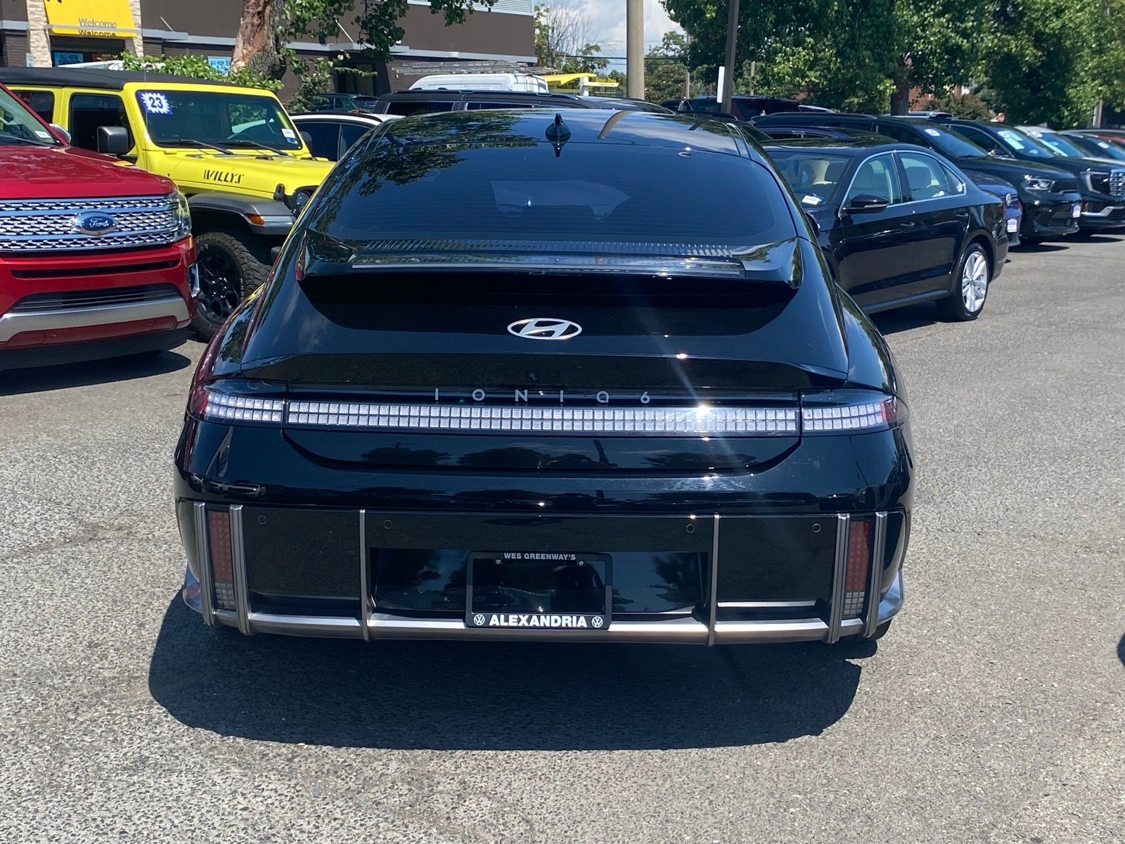 Used 2024 Hyundai IONIQ 6 SEL with VIN KMHM34AC8RA062760 for sale in Alexandria, VA