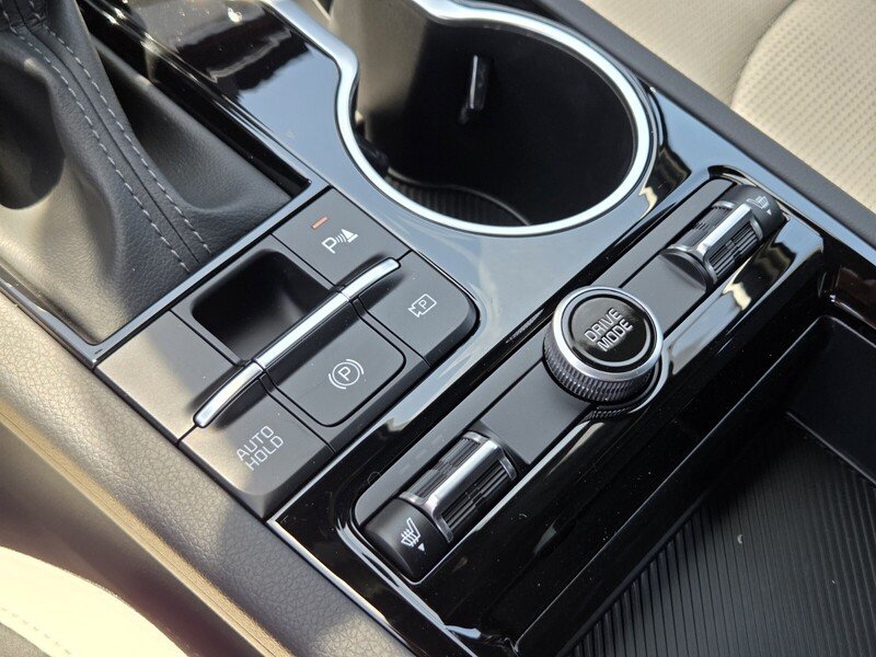 New 2026 Snow White Pearl Kia GT-Line FWD image 17