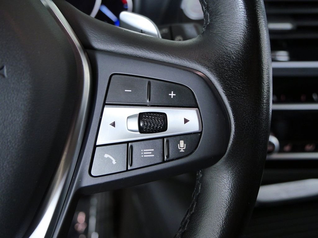 Used 2021 Jet Black BMW xDrive30i image 40