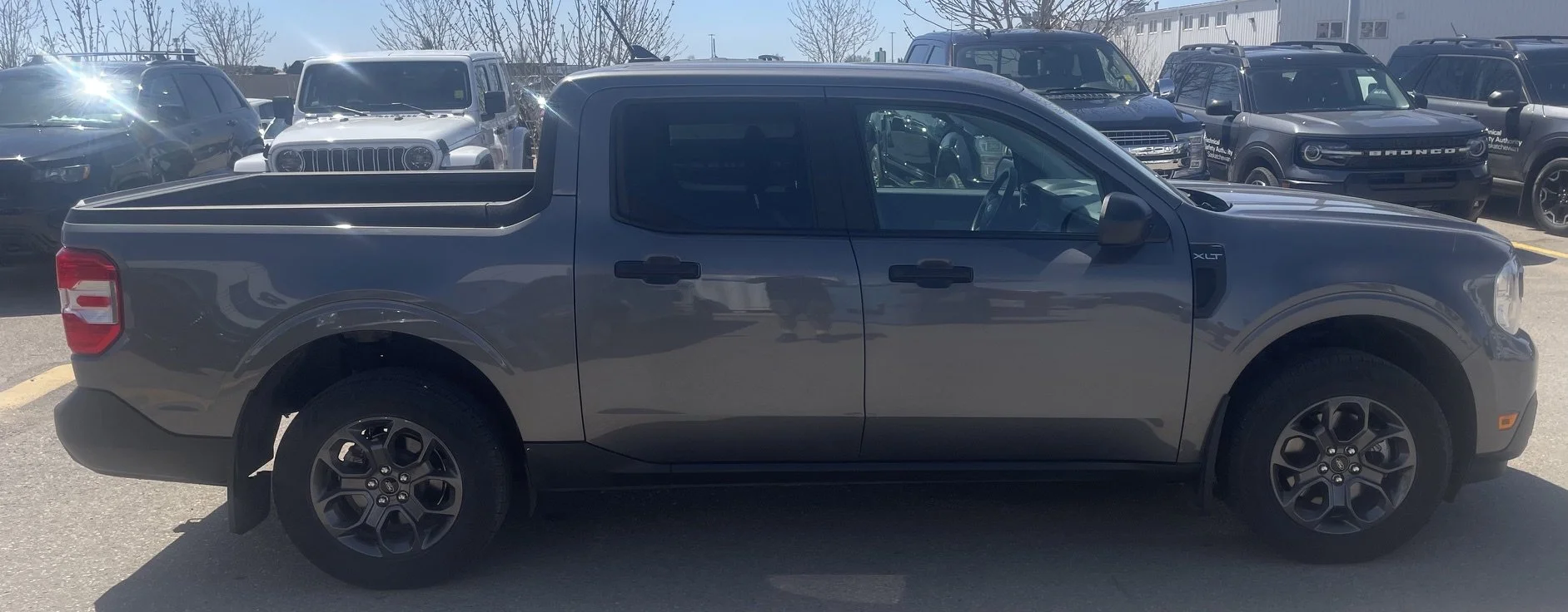 Used 2022 GREY Ford XLT SuperCrew   AWD **New Arrival** image 6