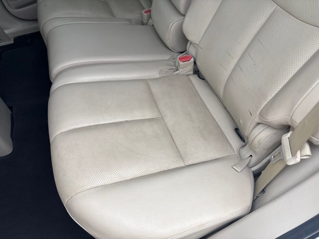 Used 2019 Pearl White Tricoat Nissan SL image 38