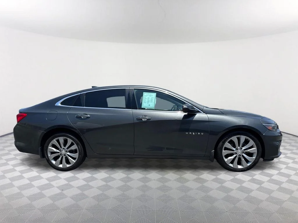 Used 2018 Gray Chevrolet Premier image 3