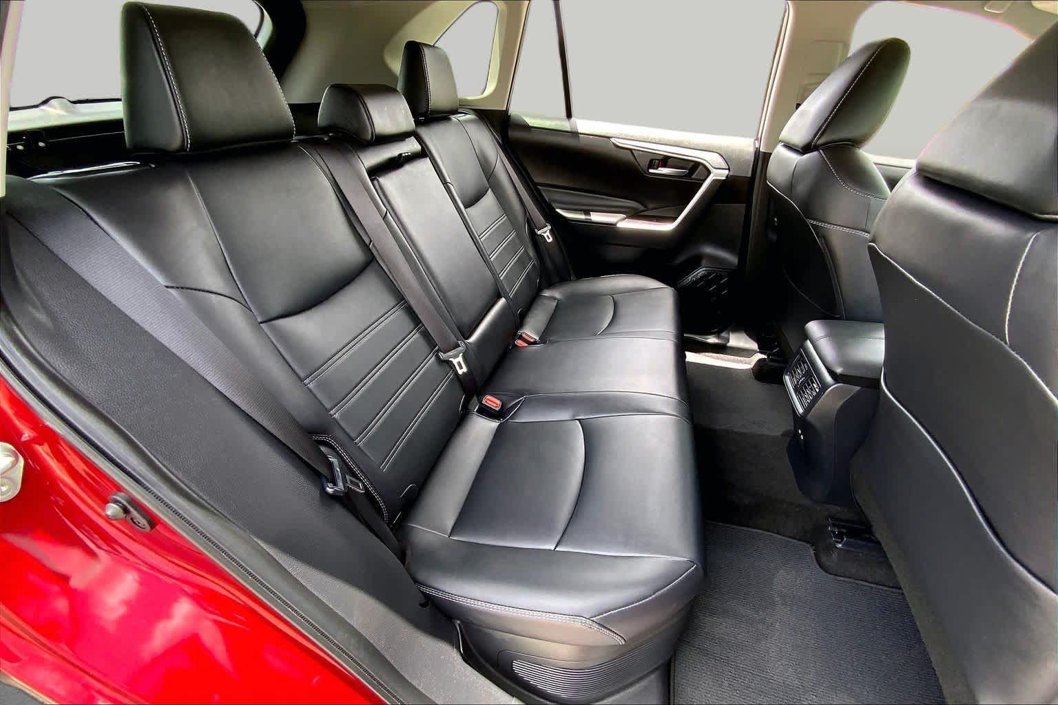 Used 2024 Ruby Flare Pearl Toyota Hybrid XLE Premium image 19