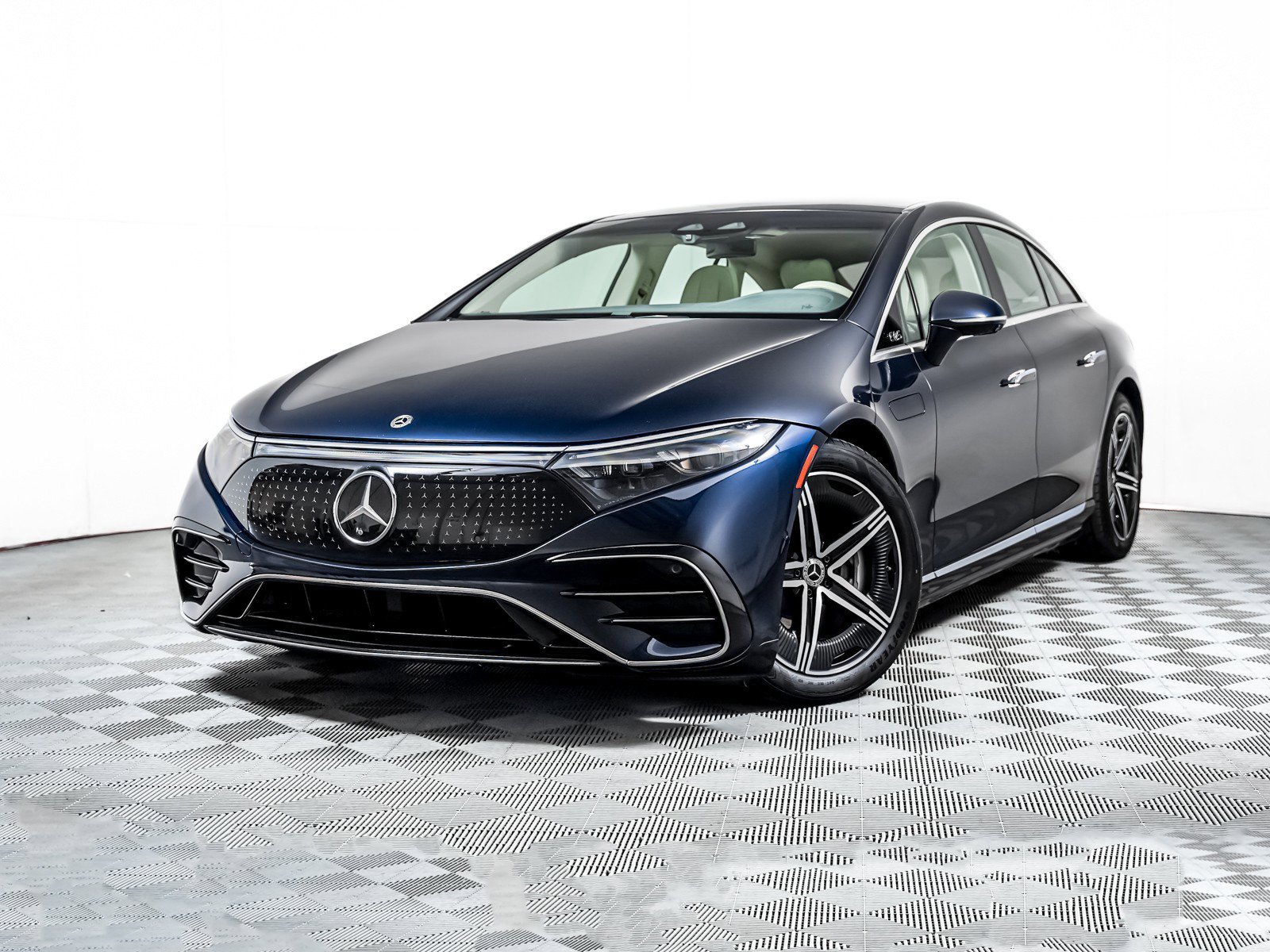 2023 Mercedes-Benz EQS EQS 580's photo