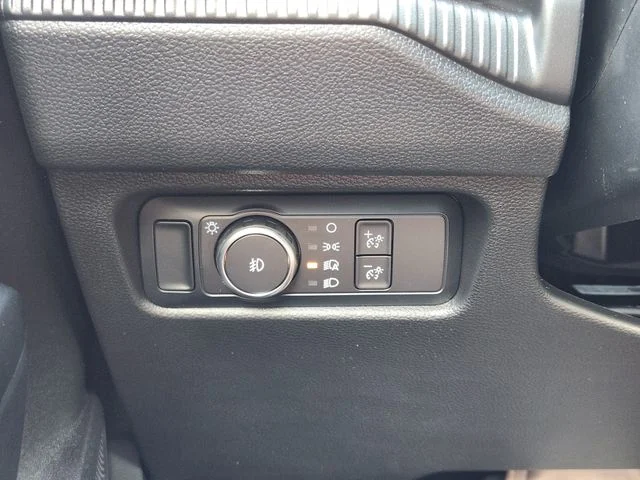 New 2026 Shadow Black Ford XLT image 21