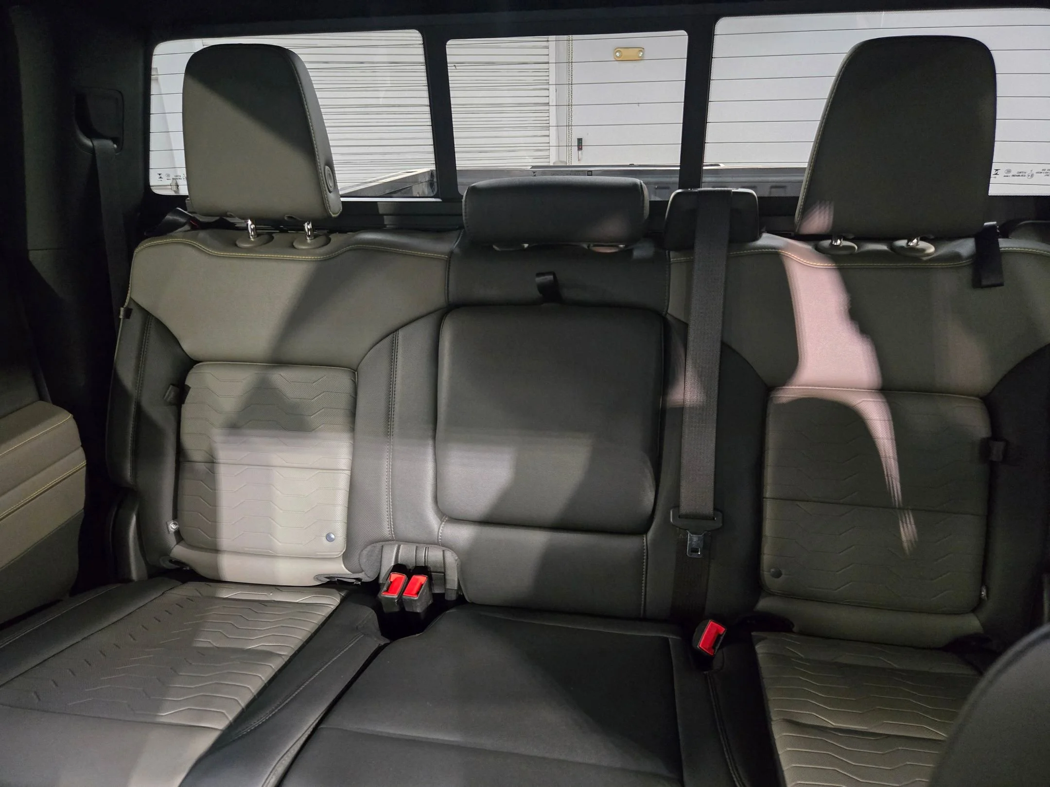 2024 Chevrolet Silverado 1500 ZR2 - Photo 13