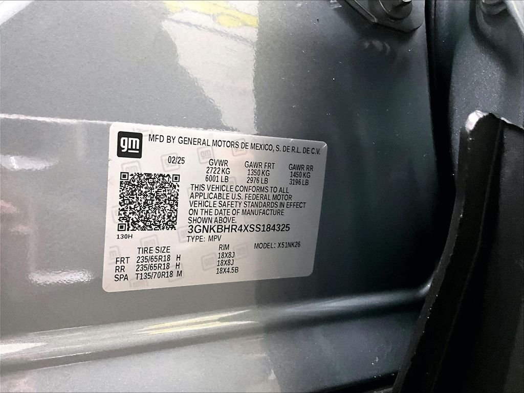 Used 2025 Gray Chevrolet LT image 34