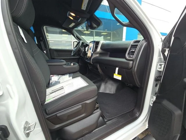 2026 RAM 2500 Tradesman - Photo 4