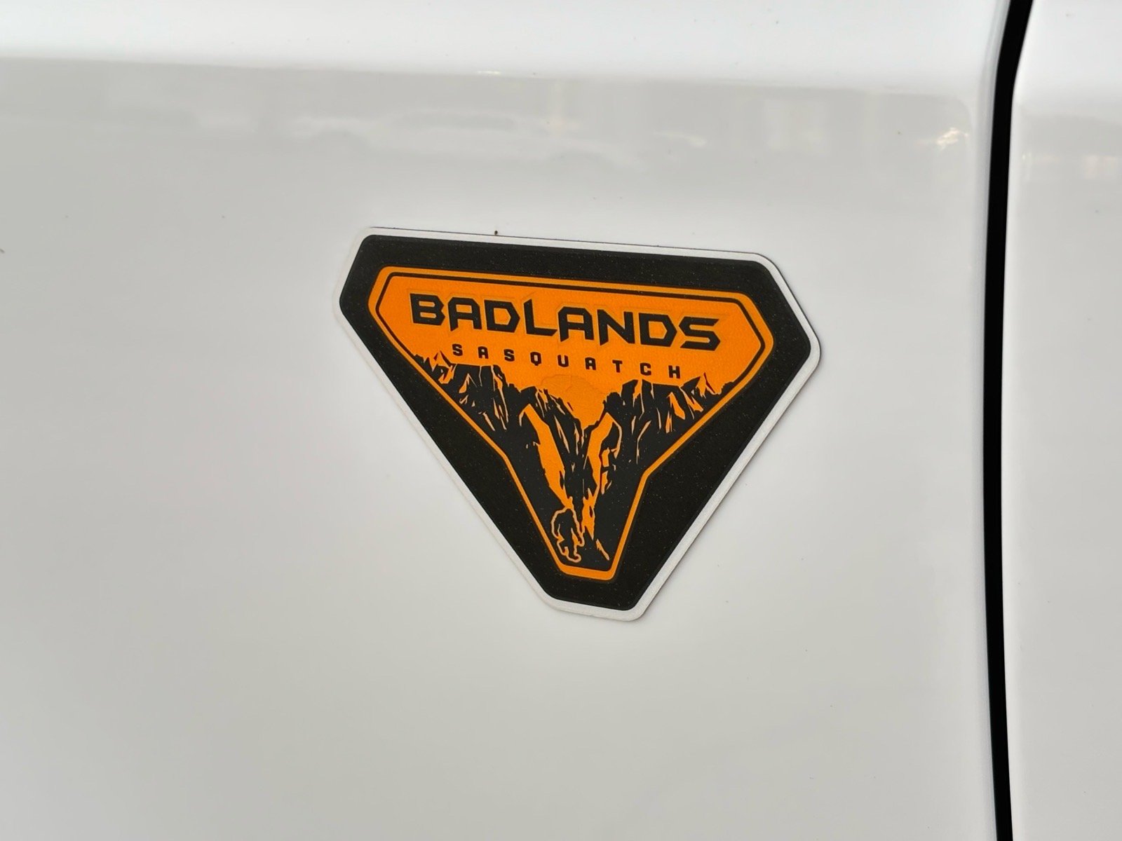 New 2026 Oxford White Ford Badlands® image 5
