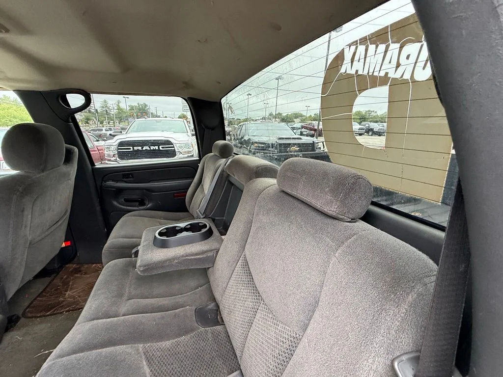 Used 2006 White Chevrolet LT image 25