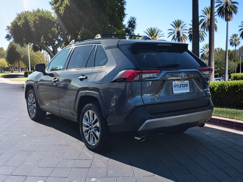 2022 Toyota RAV4 Limited - Photo 6