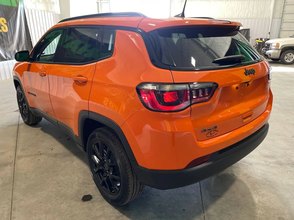 New 2026 Joose Exterior Paint Jeep Latitude Altitude image 8