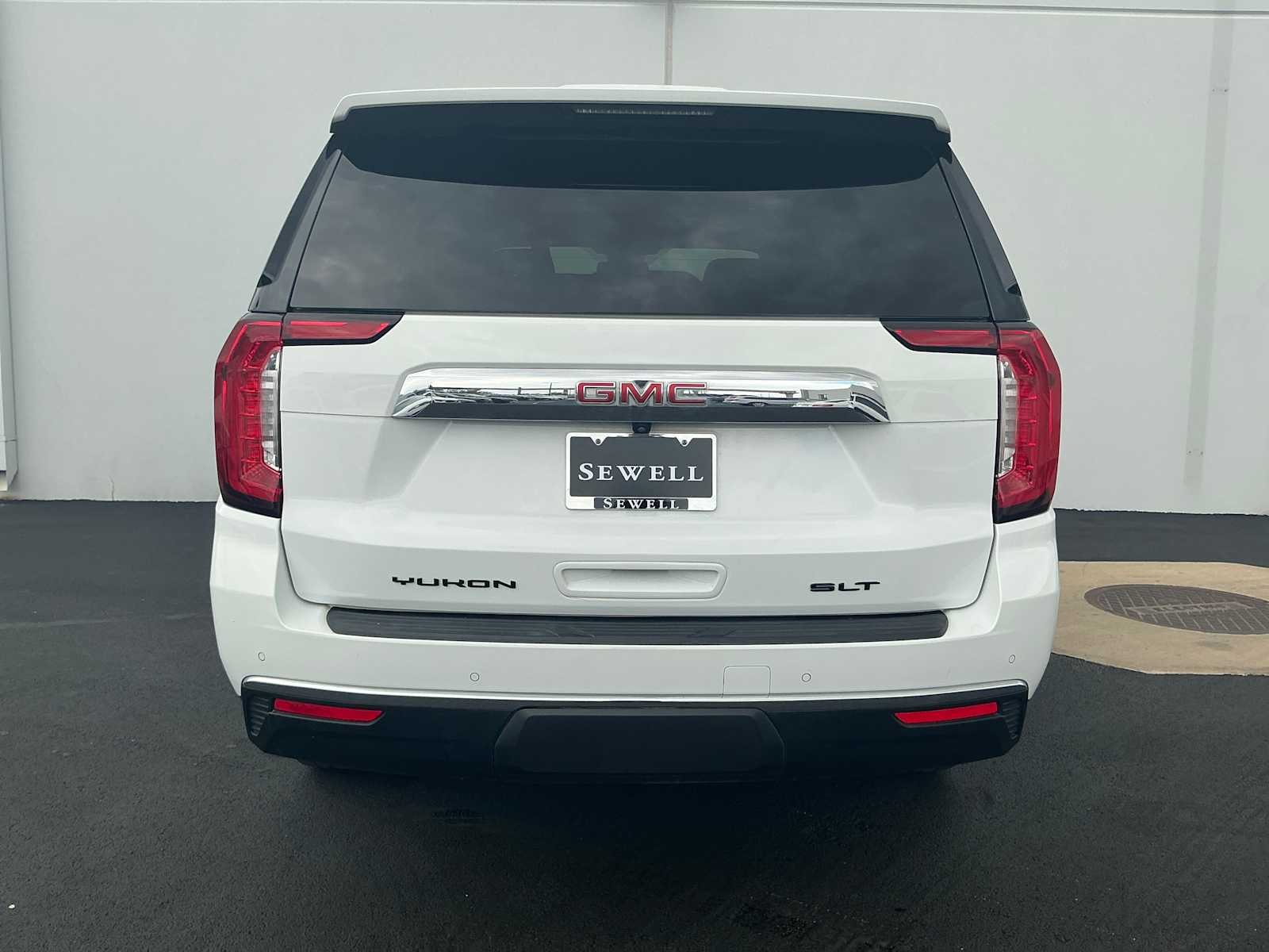 Used 2023 Summit White GMC SLT image 5