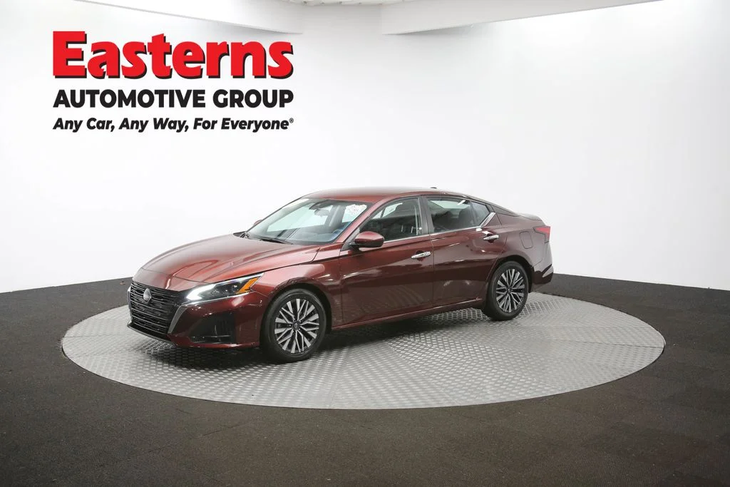 Used 2023 Red Nissan 2.5 SV image 56